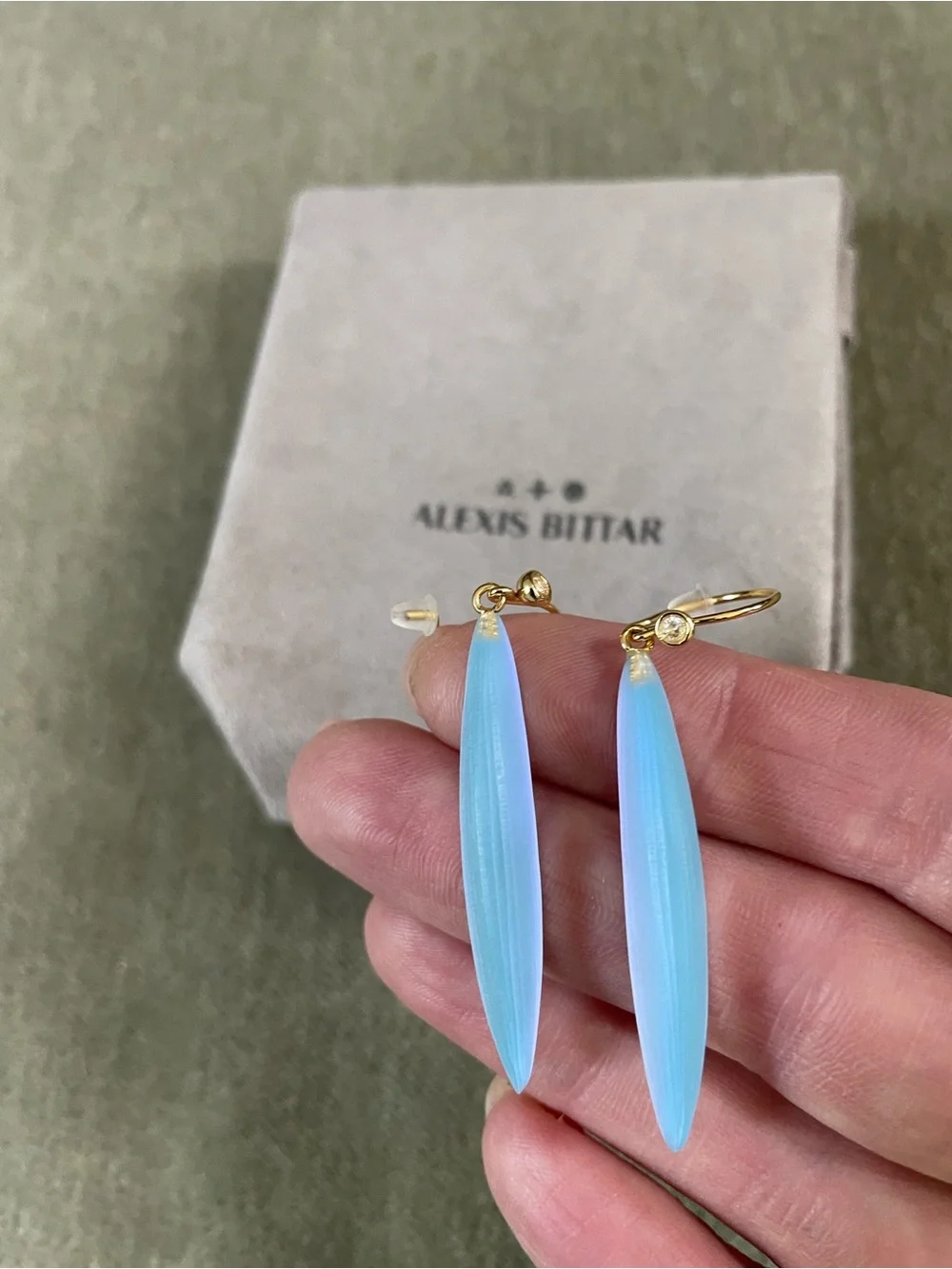 Alexis Bittar Sky Blue Opalescent Elongated Drop Lucite Earrings - Picture 1 of 2